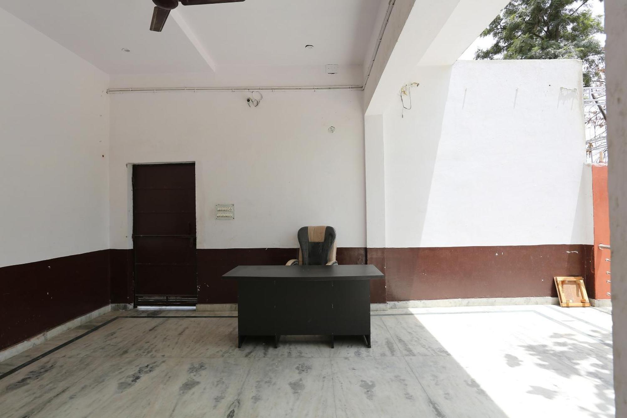 Hotel Spot On Angel Garden à Alīgarh Extérieur photo