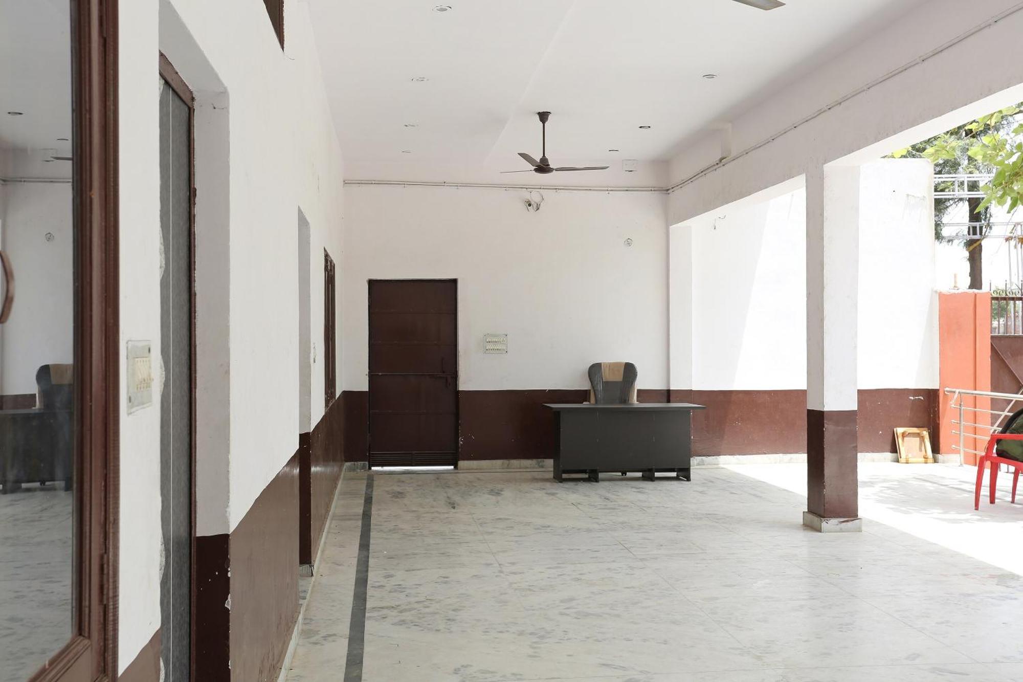 Hotel Spot On Angel Garden à Alīgarh Extérieur photo